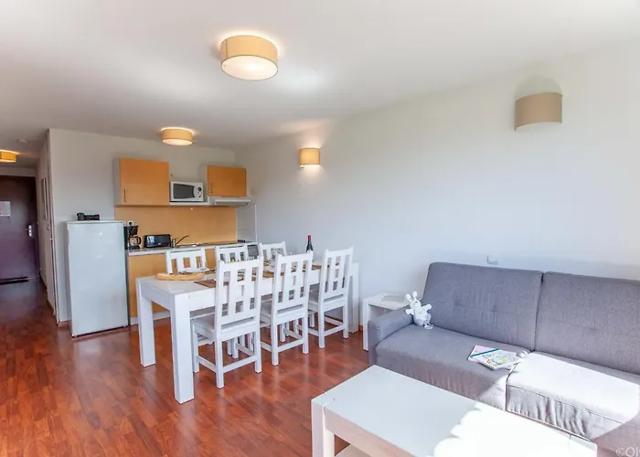 Apartment Les Hameaux De La Chalosse-2 By Interhome